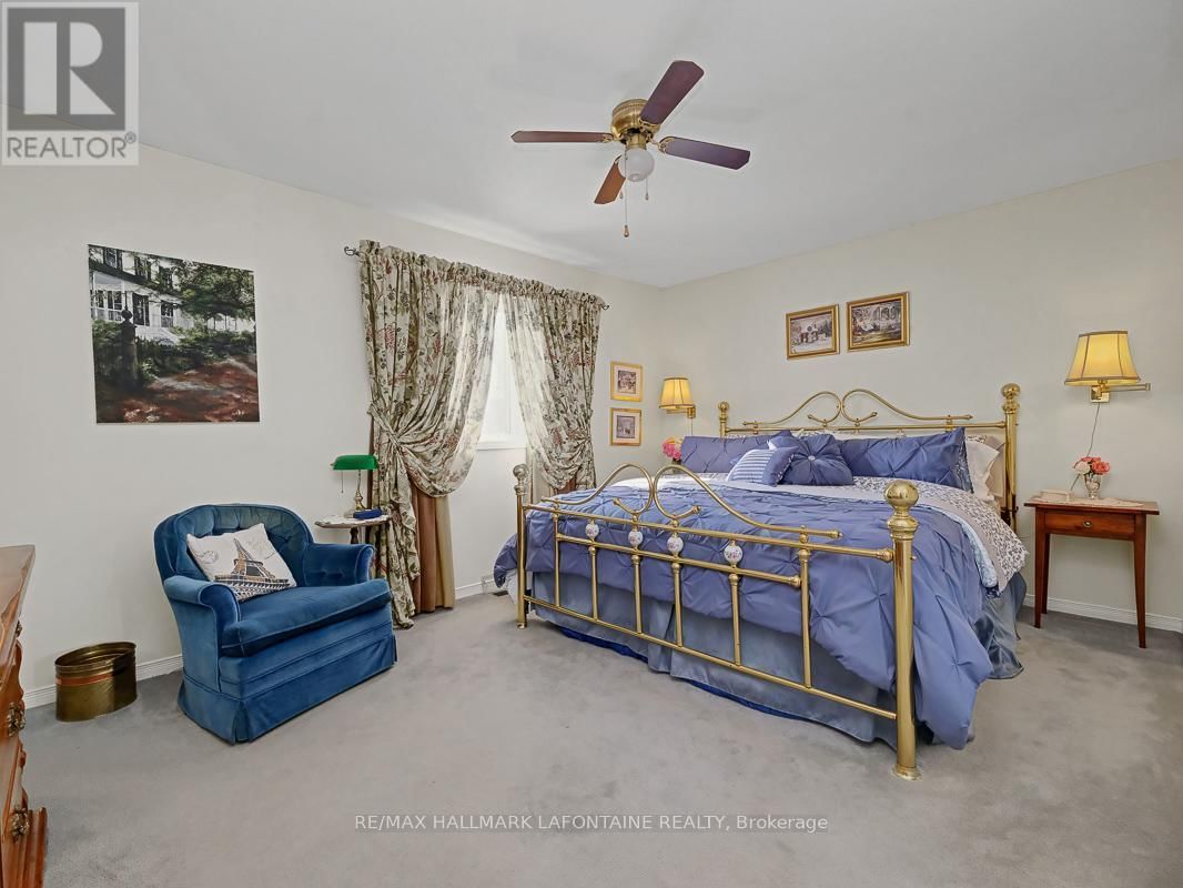 630 VALIN STREET Image 20