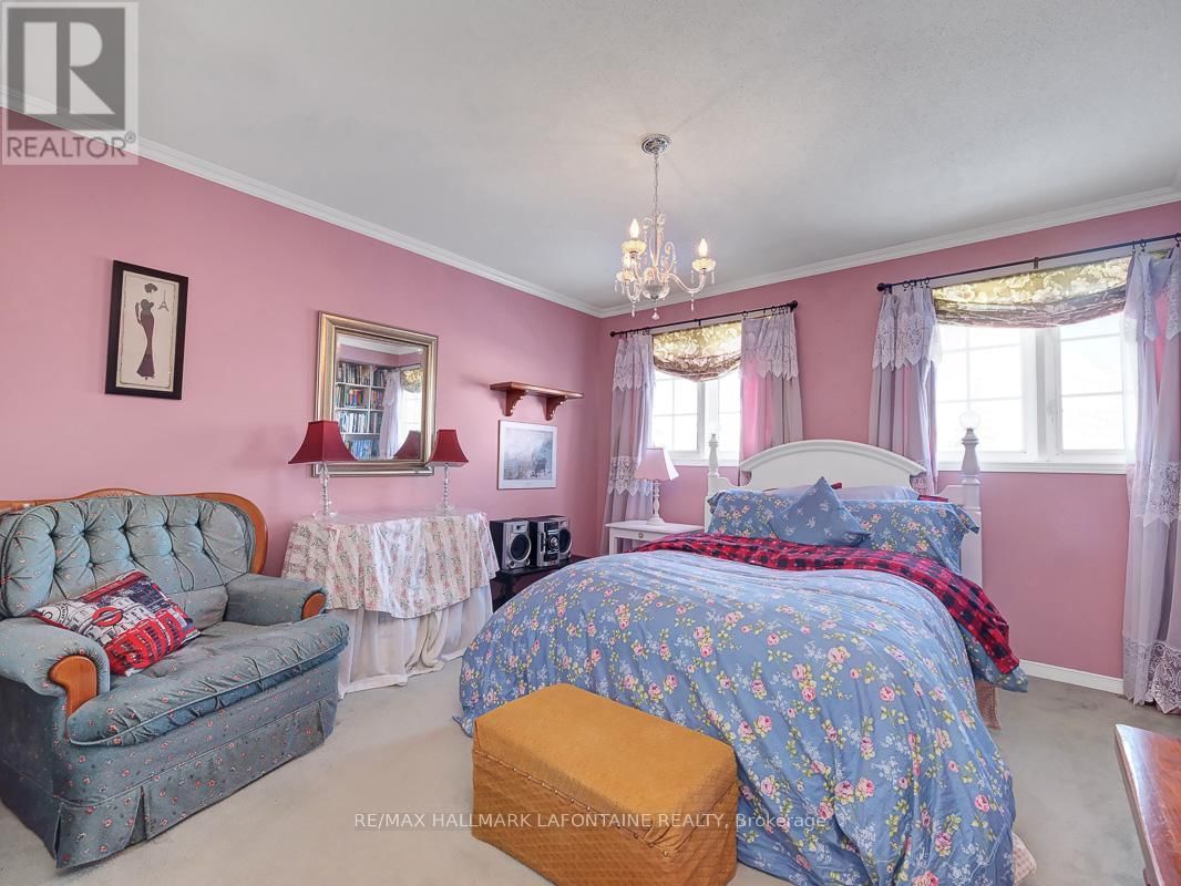 630 VALIN STREET Image 24
