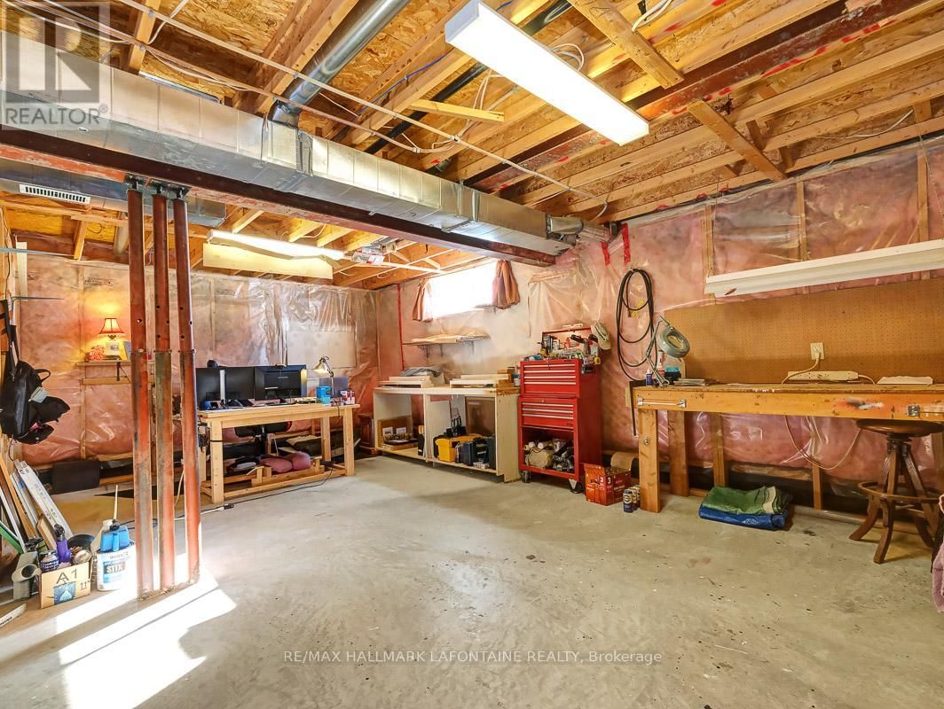 630 VALIN STREET Image 27