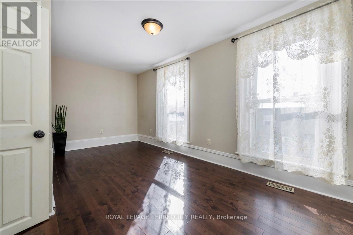125 STATION STREET Image 25
