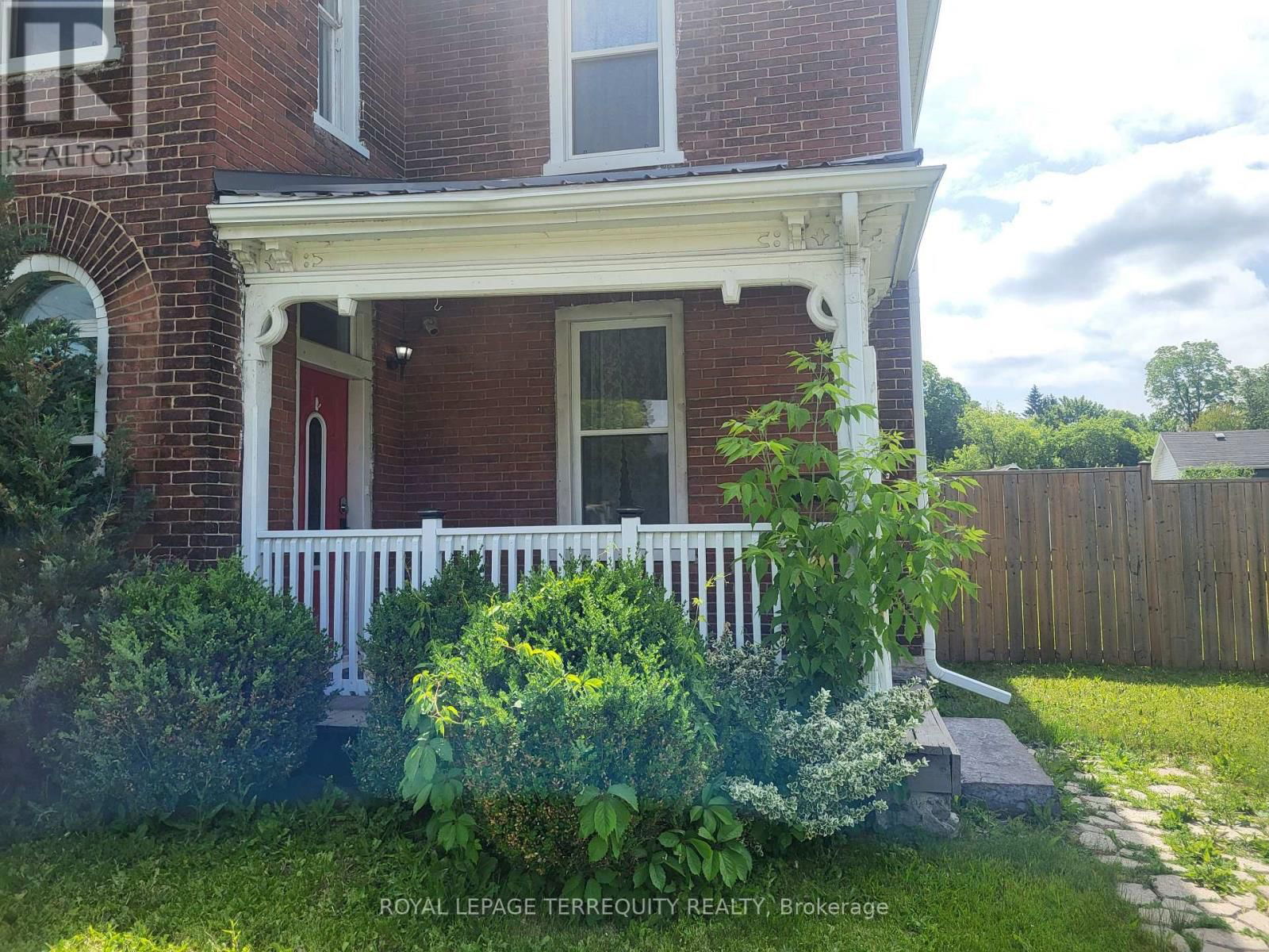 125 STATION STREET Image 3