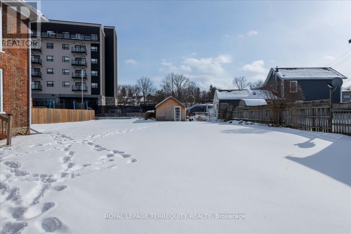 125 STATION STREET Image 28