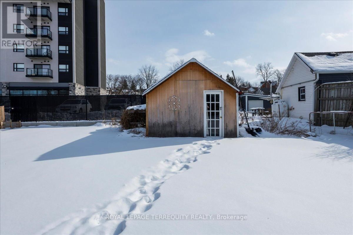 125 STATION STREET Image 29