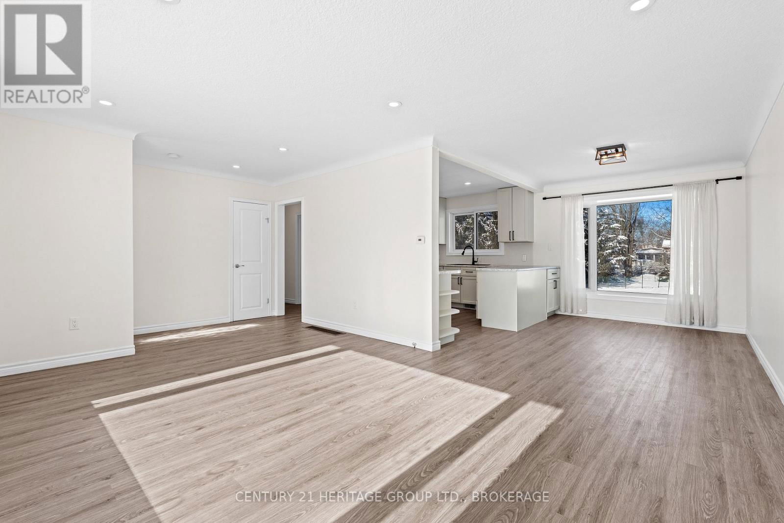 1424 WOODFIELD CRESCENT Image 10