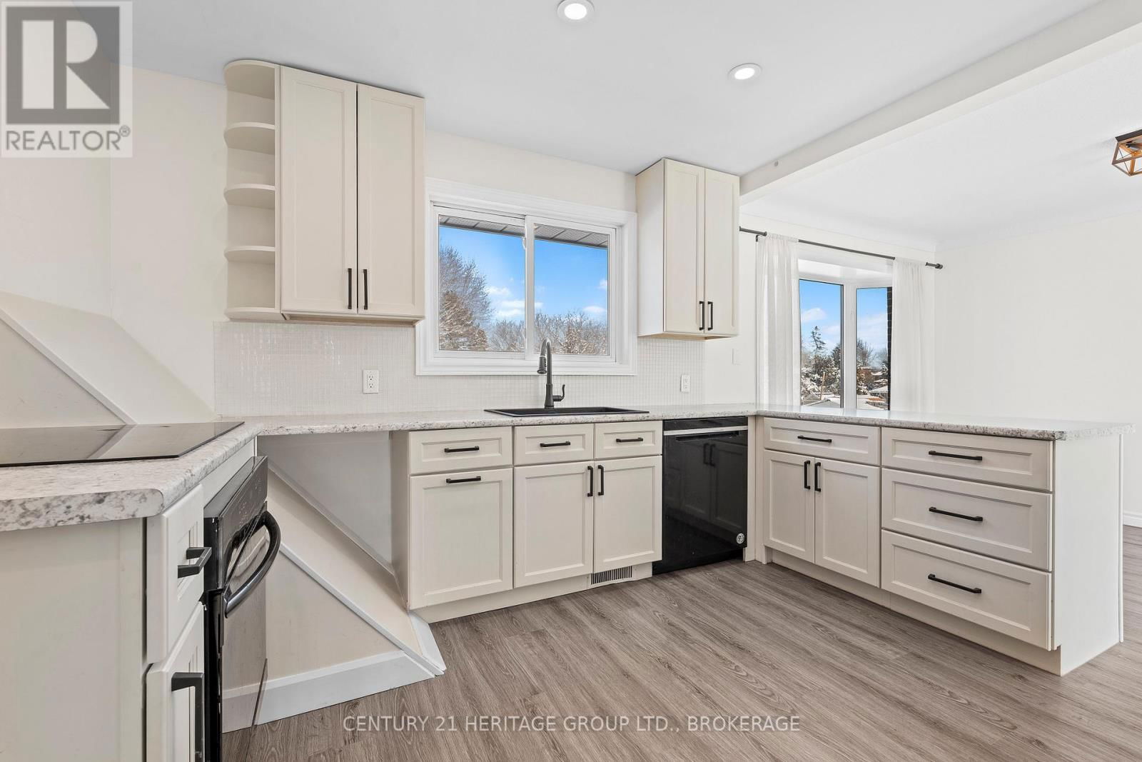 1424 WOODFIELD CRESCENT Image 18