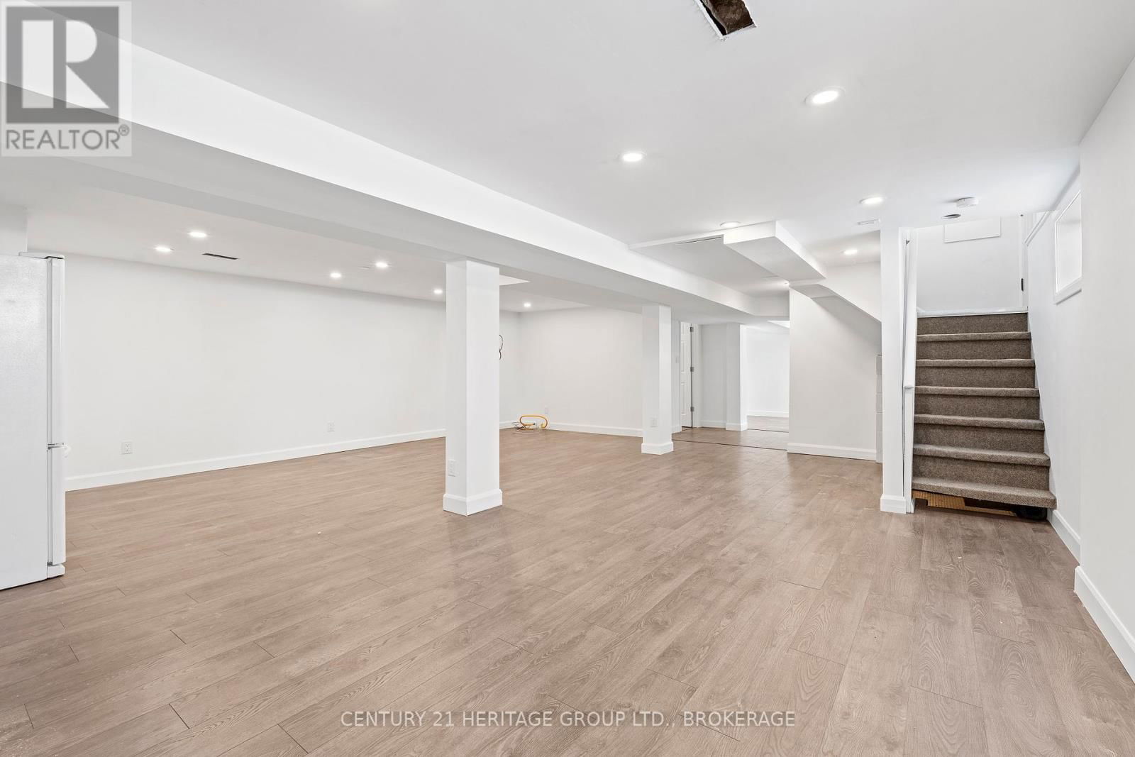 1424 WOODFIELD CRESCENT Image 31