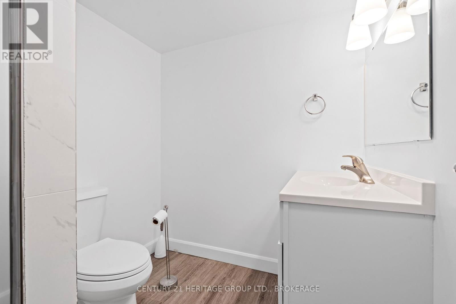 1424 WOODFIELD CRESCENT Image 37