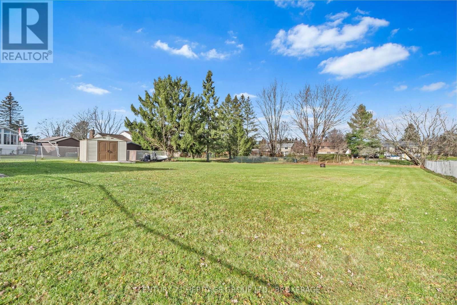 1424 WOODFIELD CRESCENT Image 41