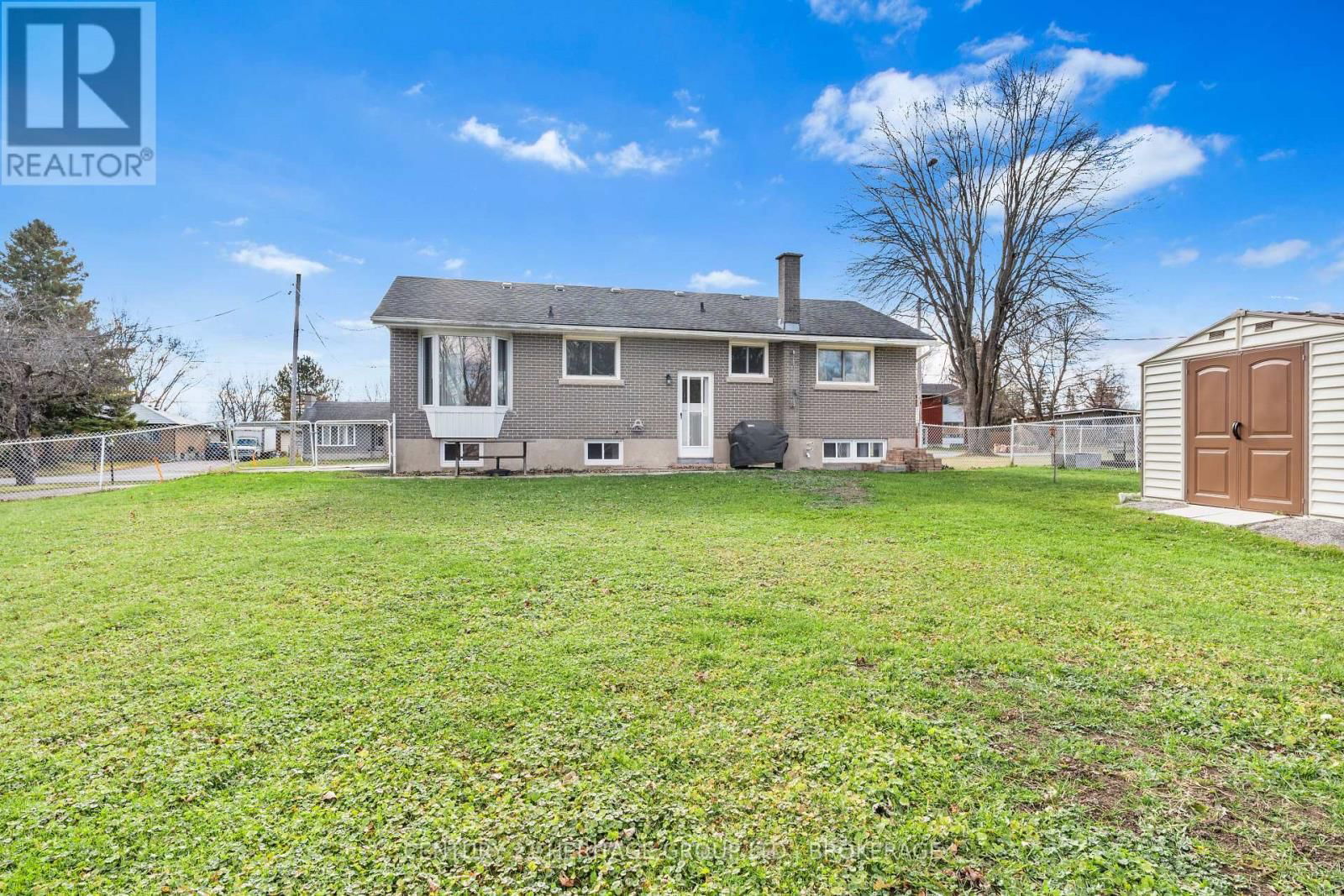 1424 WOODFIELD CRESCENT Image 44