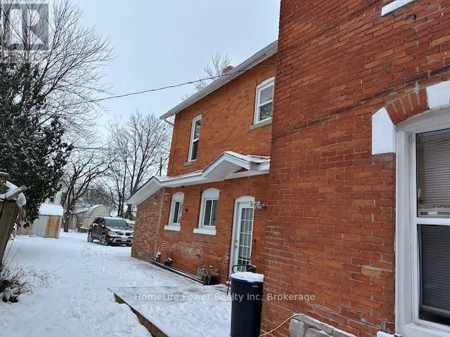 98 TALBOT STREET SOUTH Image 8