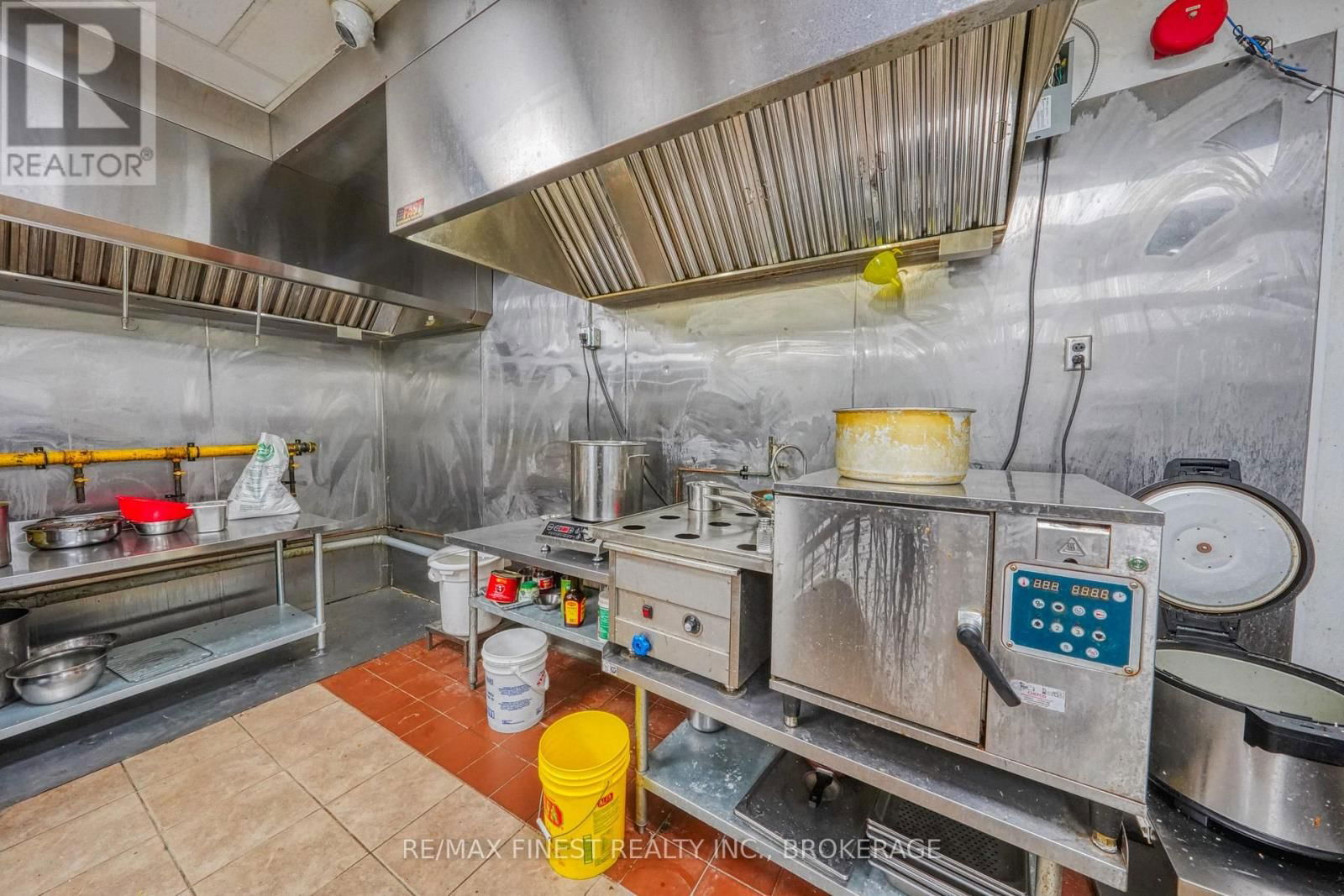 371 PRINCESS STREET NORTH Image 21