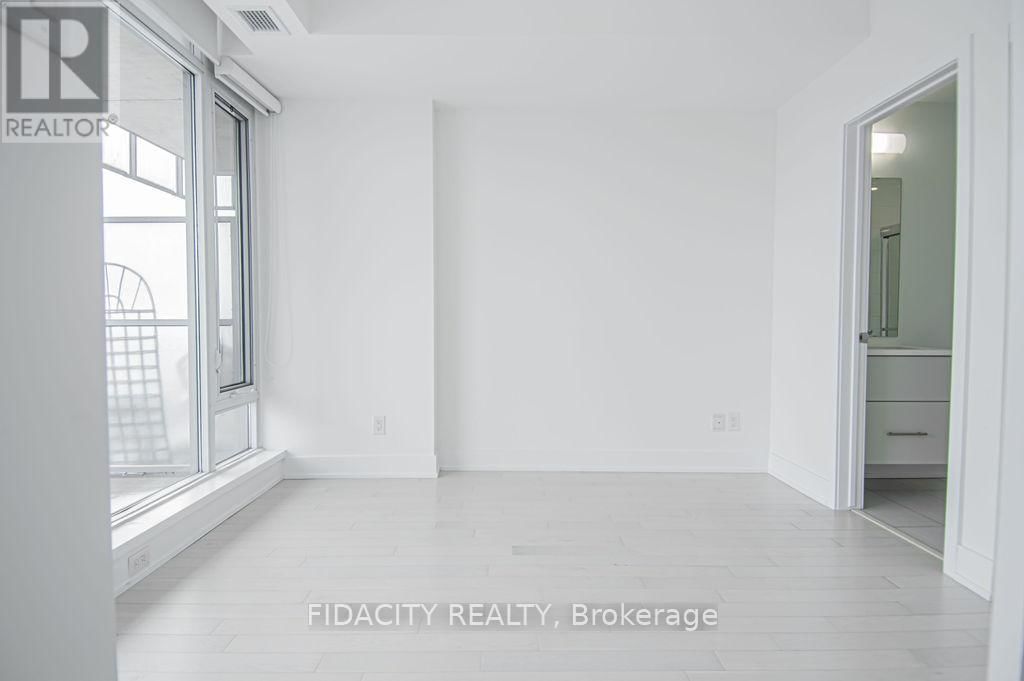 513 - 88 RICHMOND ROAD Image 10