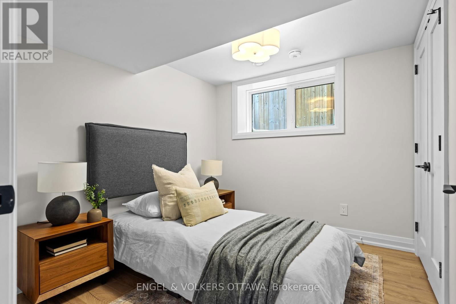 51 ROSS AVENUE Image 37