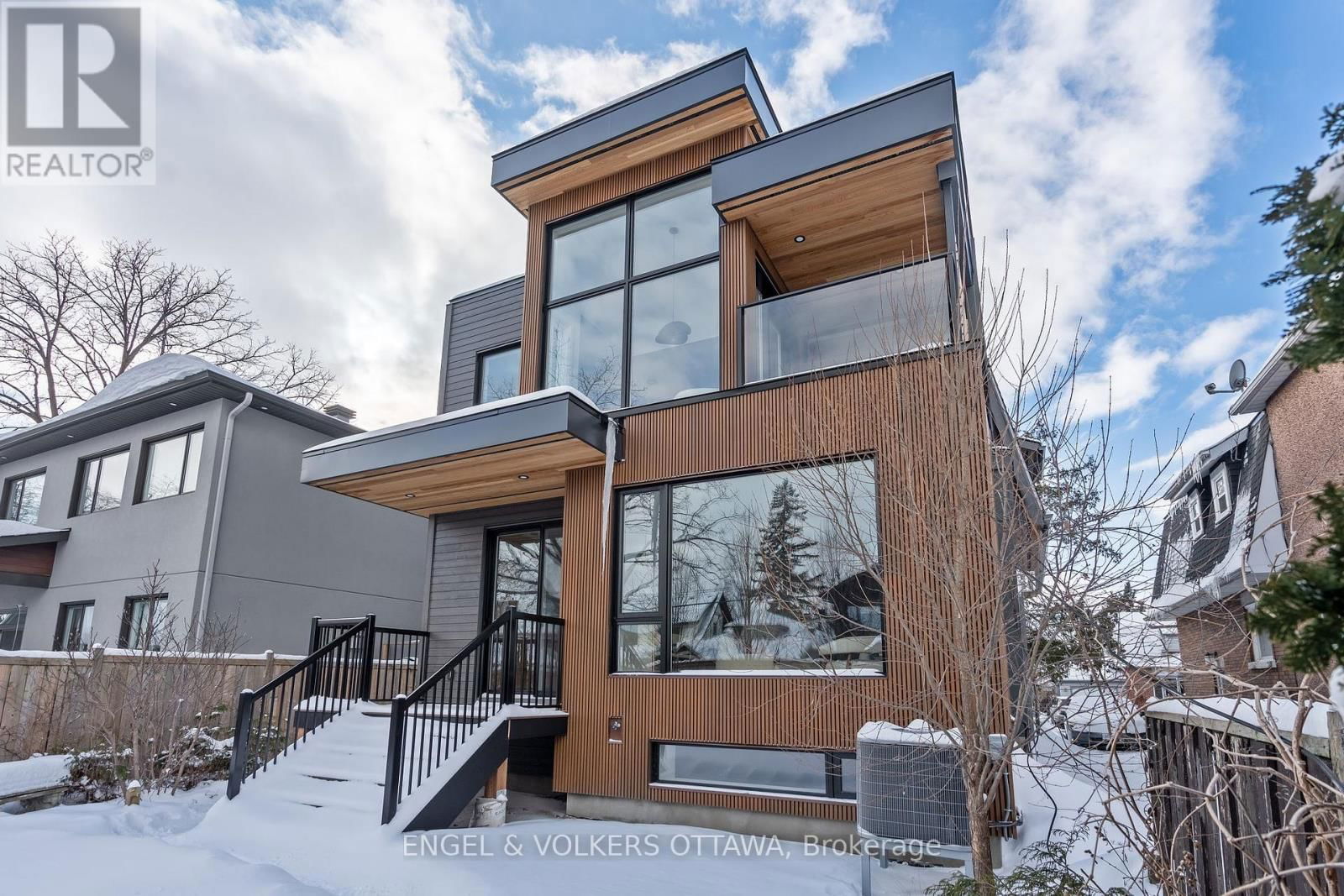 51 ROSS AVENUE Image 42