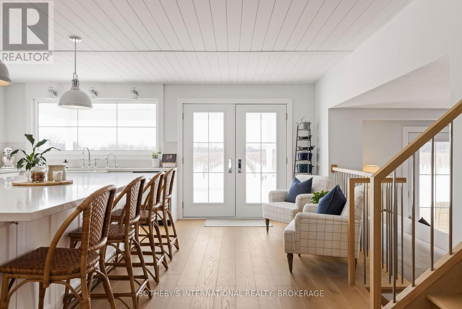 1219 LAKESHORE ROAD Image 11