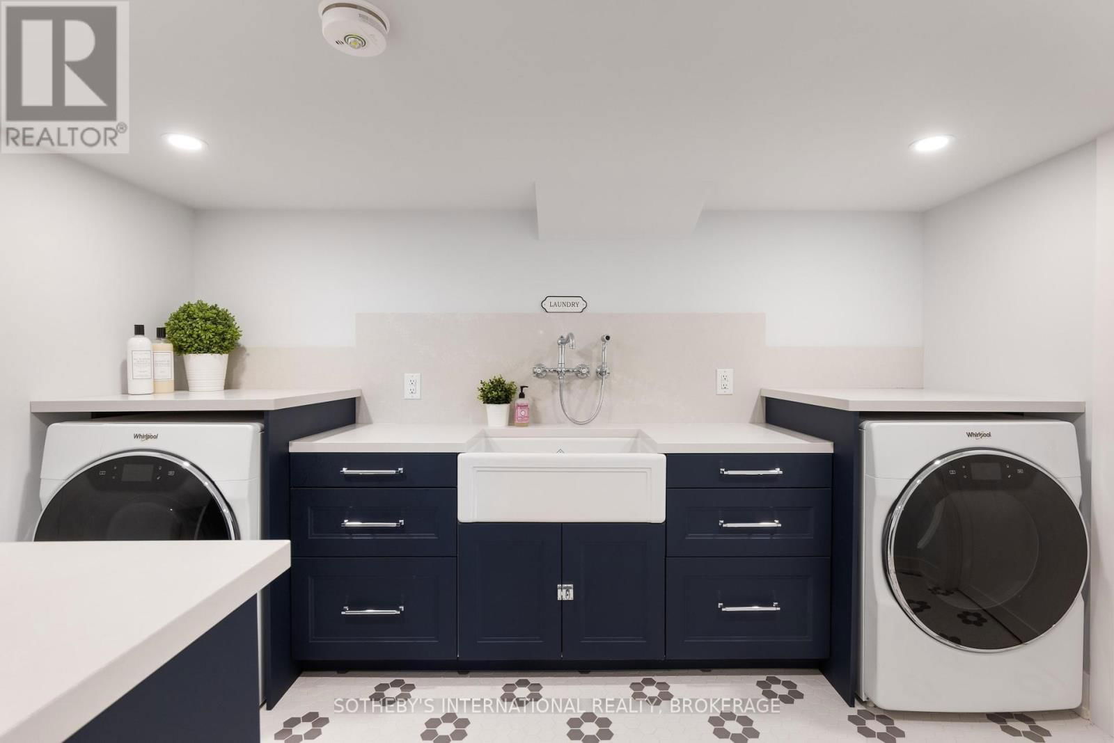 1219 LAKESHORE ROAD Image 32