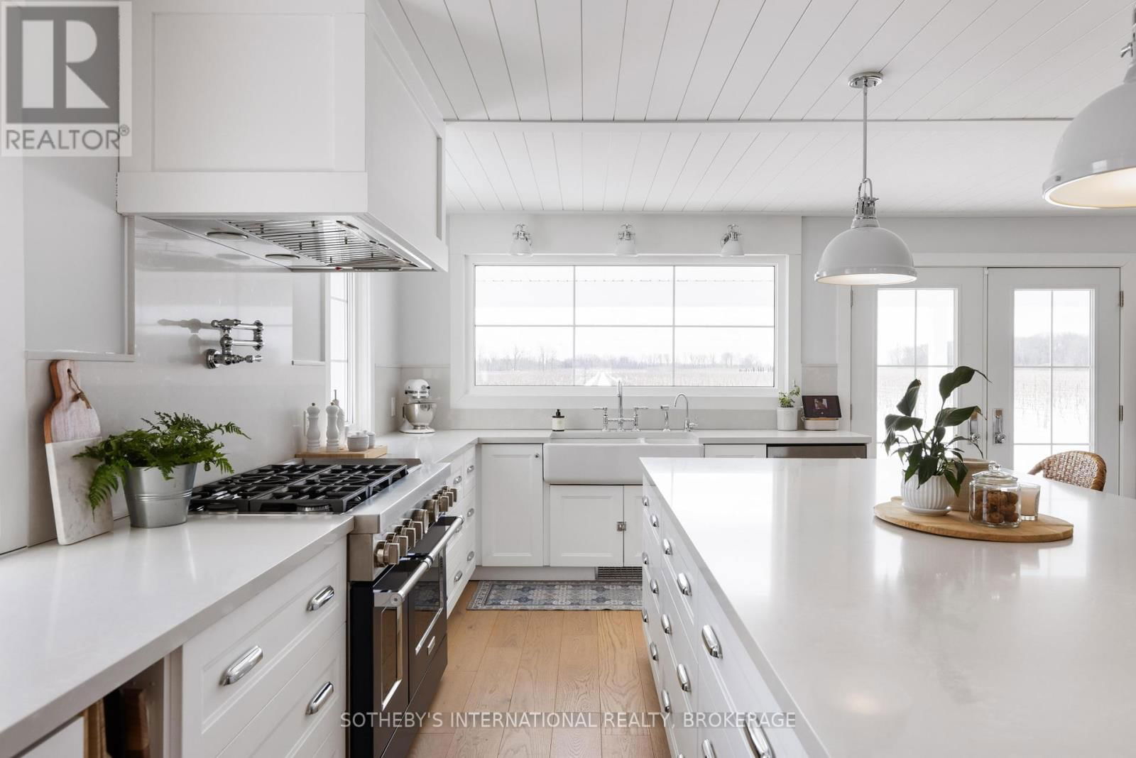 1219 LAKESHORE ROAD Image 9
