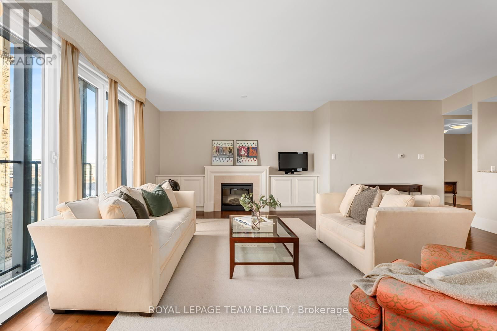 606 - 700 SUSSEX DRIVE Image 5