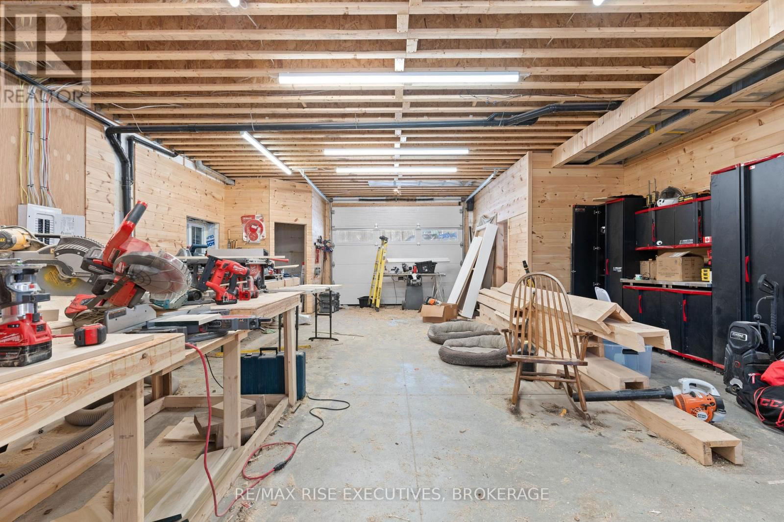 188 RED HORSE LAKE ROAD Image 24