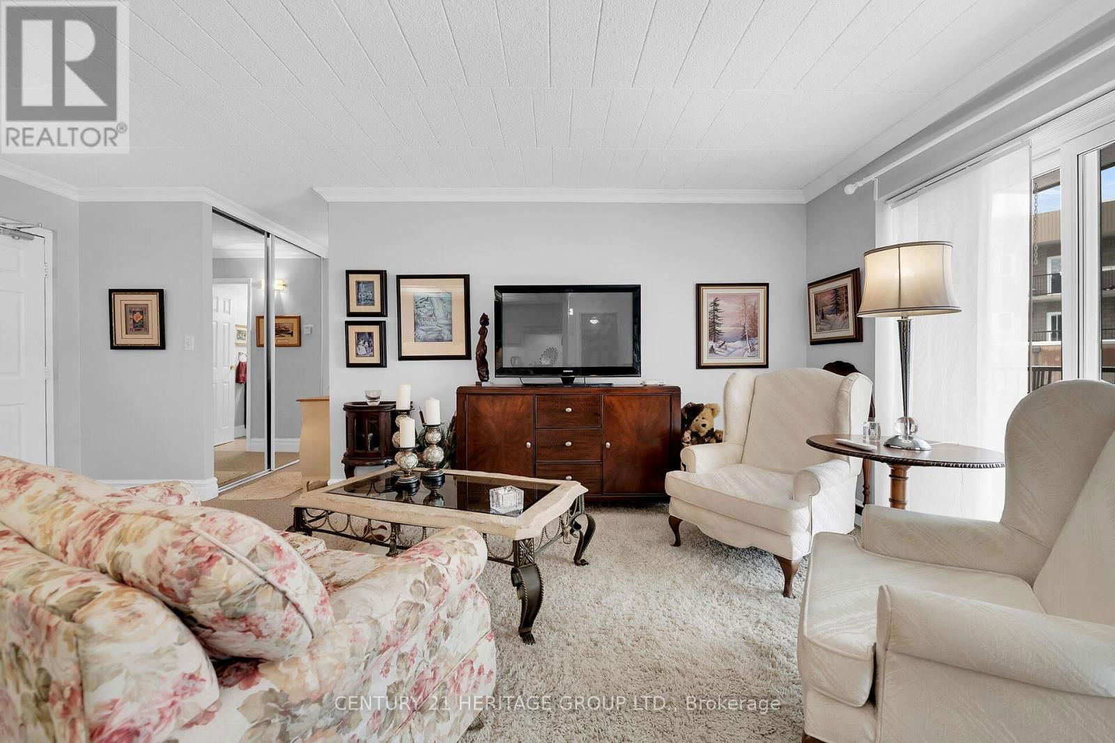 #207 - 20 JOHN STREET Image 16