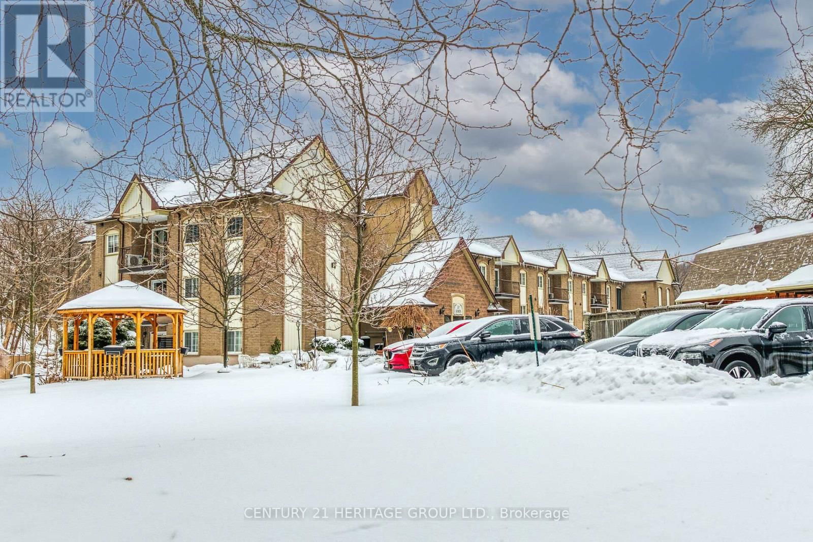 #207 - 20 JOHN STREET Image 4