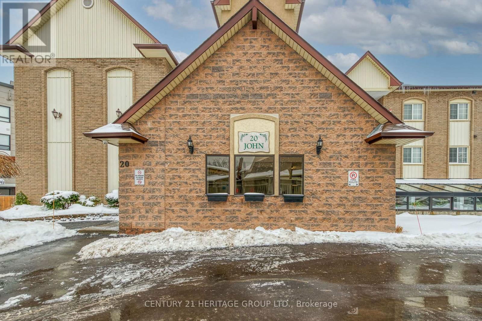 #207 - 20 JOHN STREET Image 42