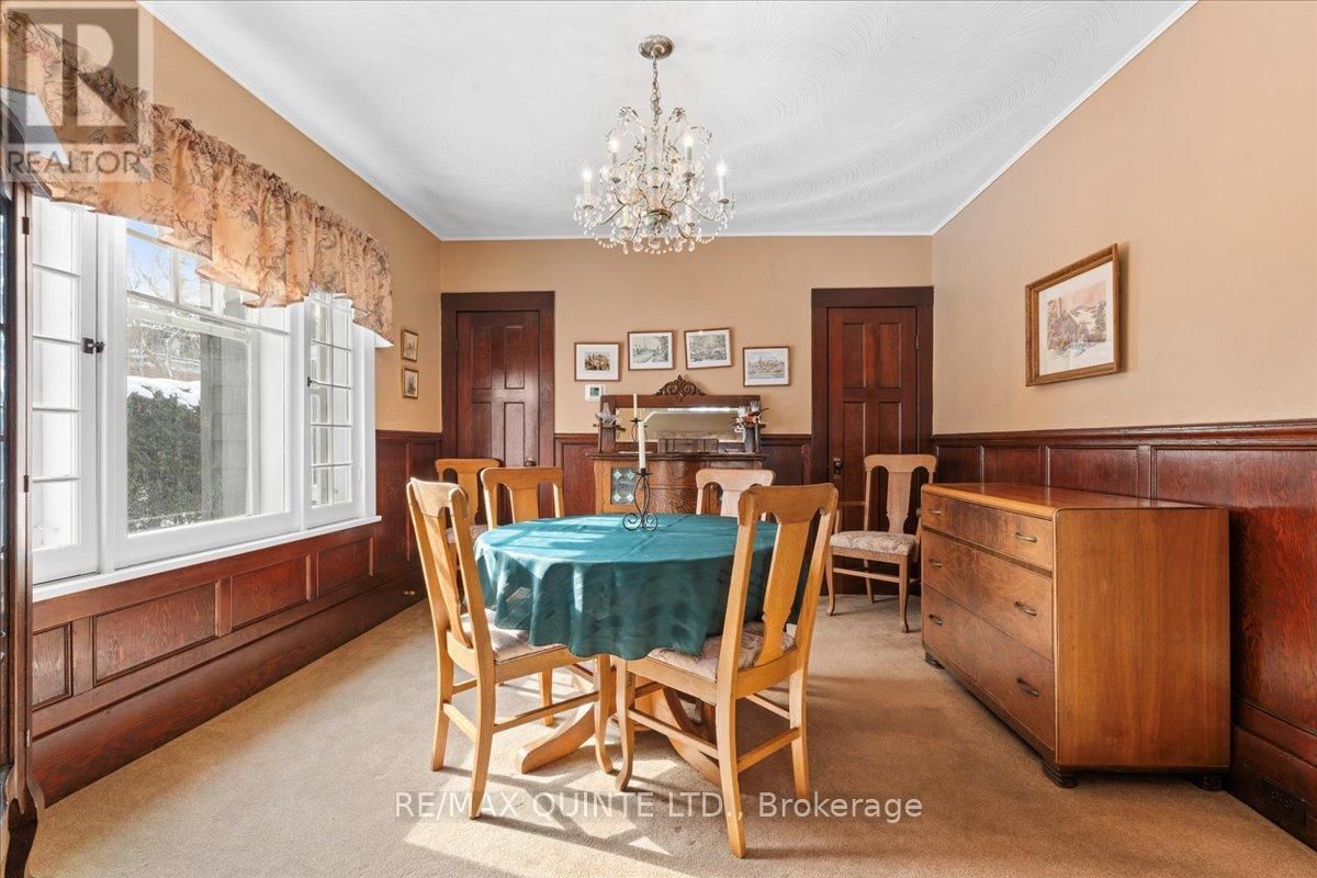 216 FOSTER AVENUE Image 12