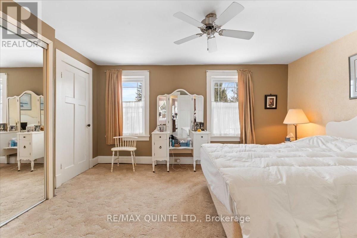 216 FOSTER AVENUE Image 27