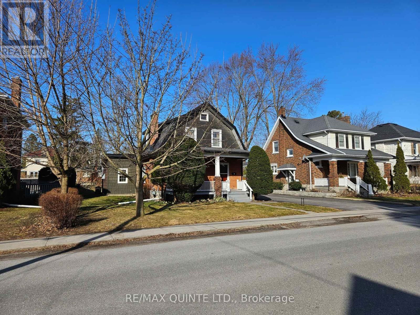 216 FOSTER AVENUE Image 5