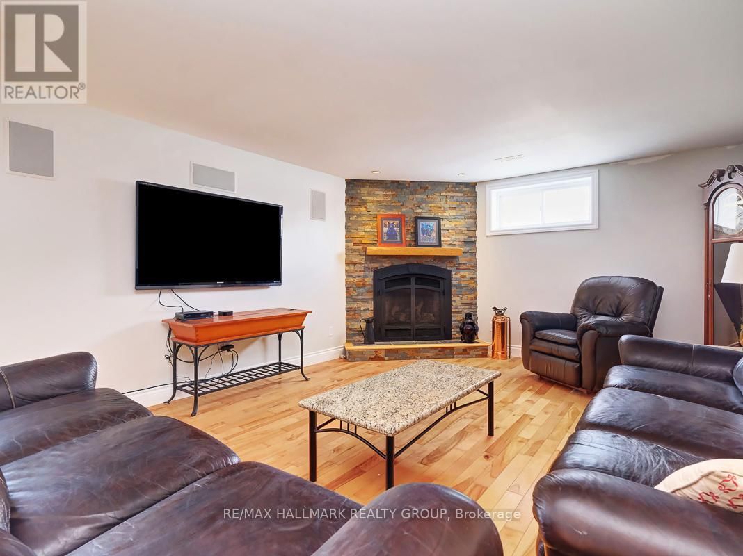3028 DREW DRIVE Image 31