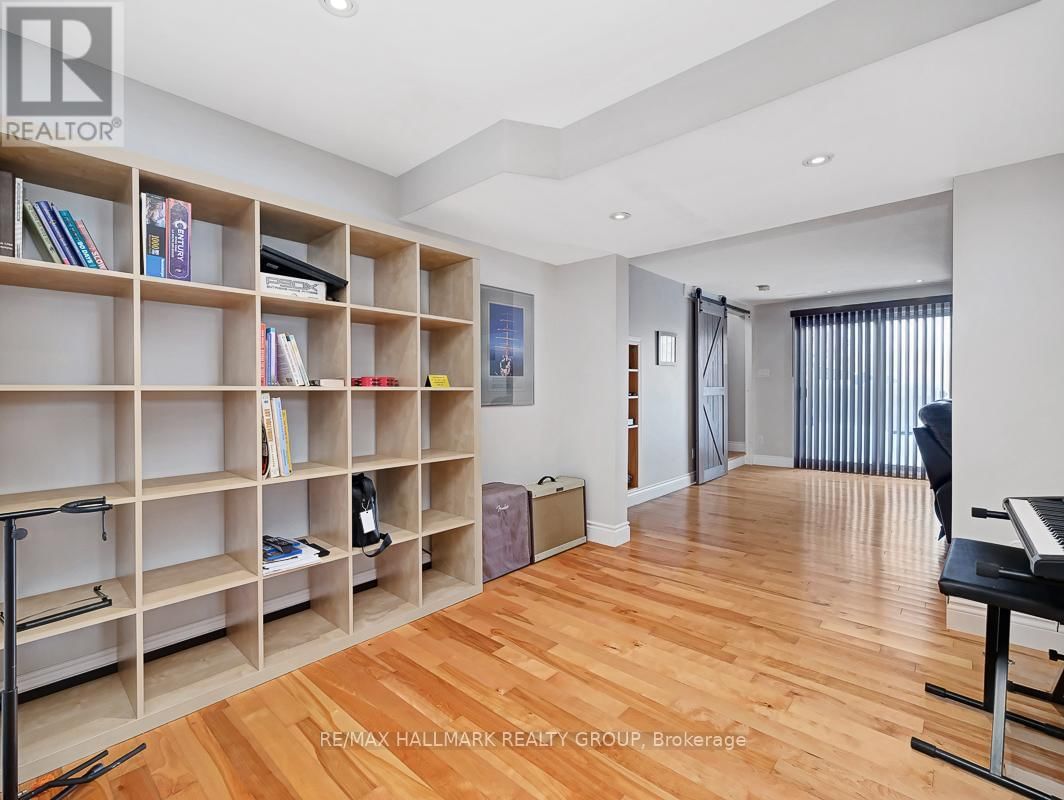 3028 DREW DRIVE Image 33