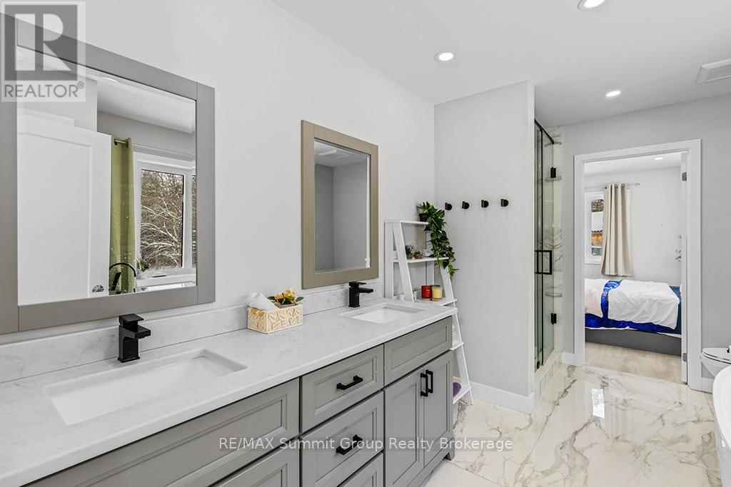 615690 HAMILTON LANE Image 14