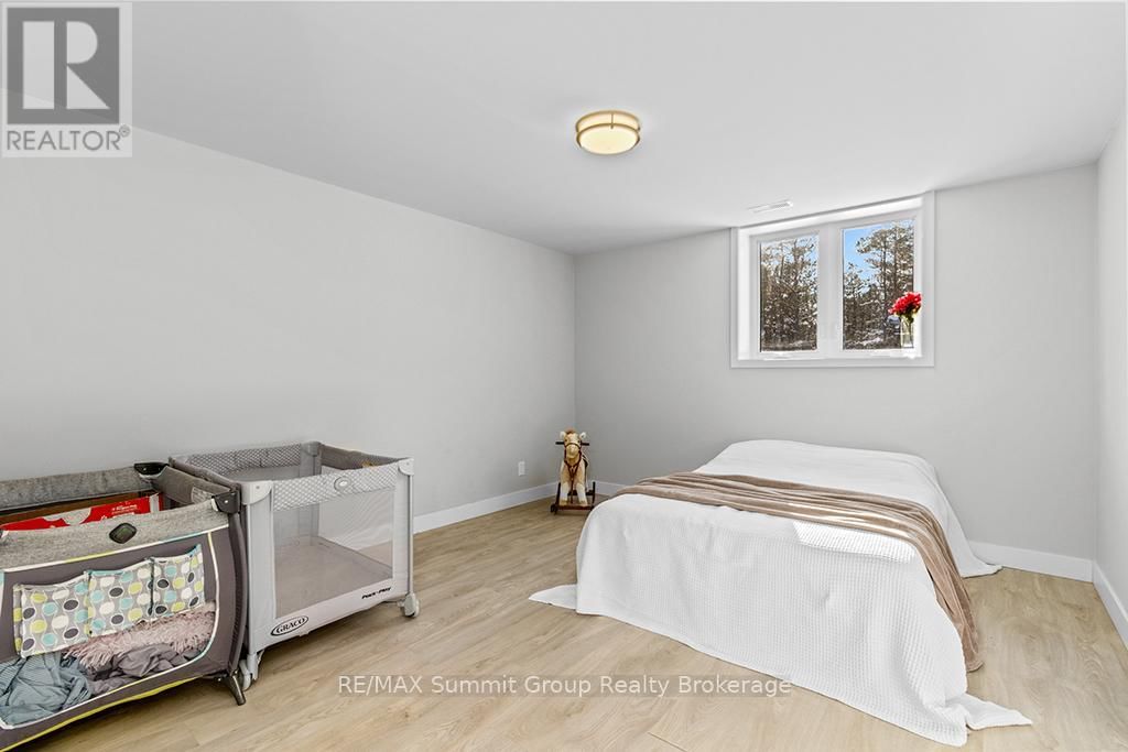 615690 HAMILTON LANE Image 23