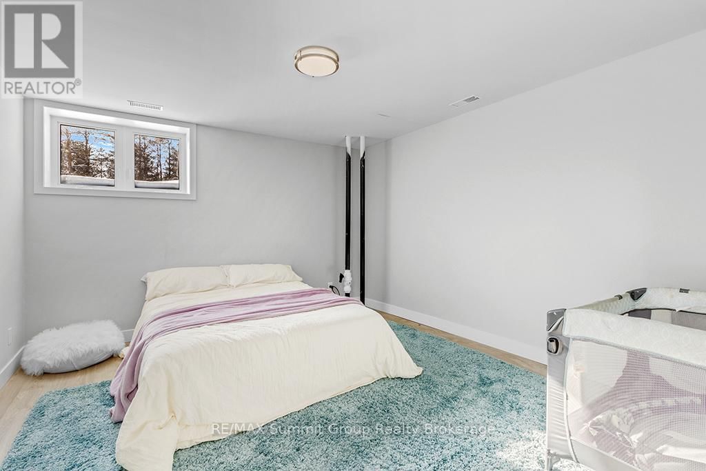 615690 HAMILTON LANE Image 25