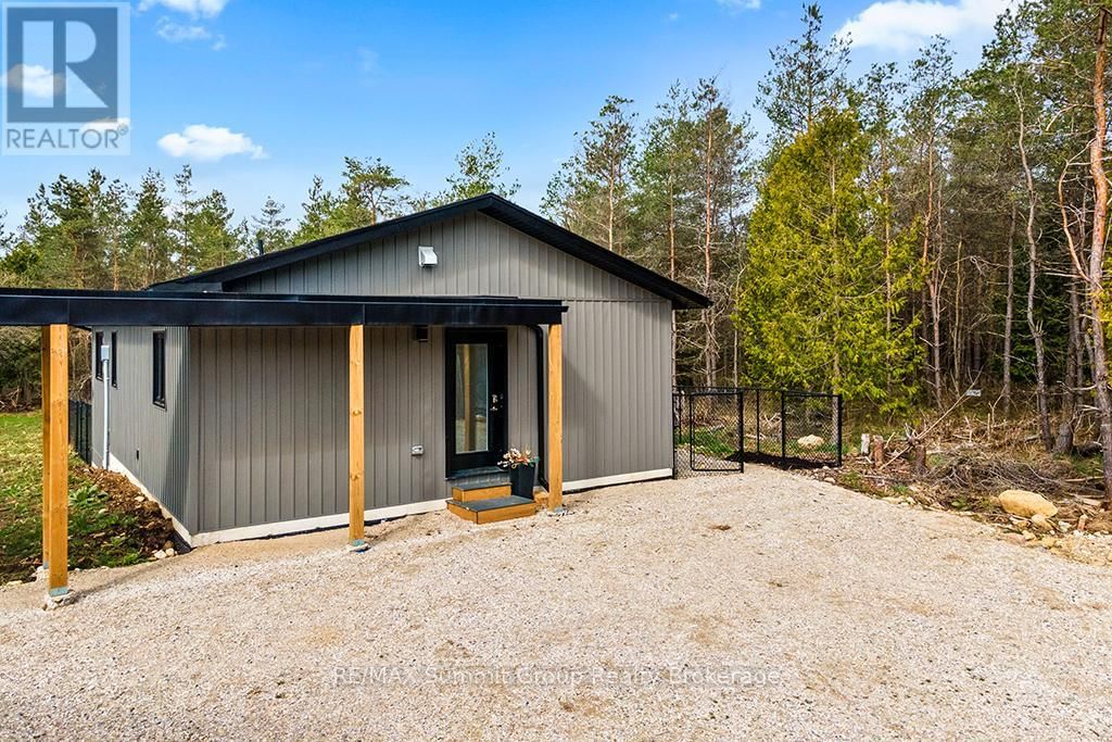 615690 HAMILTON LANE Image 30