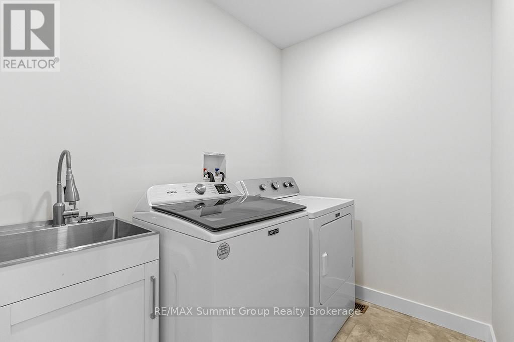 615690 HAMILTON LANE Image 37