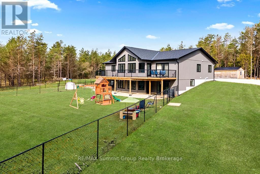 615690 HAMILTON LANE Image 40