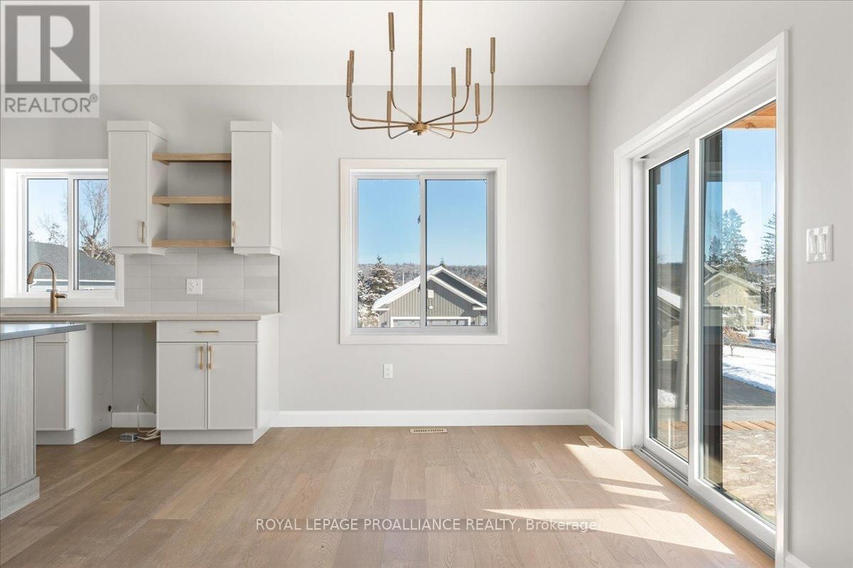 47 ROSEWOOD DRIVE Image 12