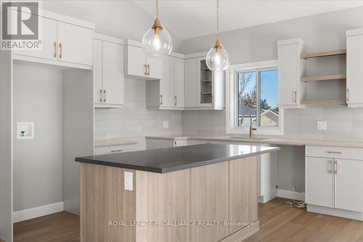 47 ROSEWOOD DRIVE Image 16