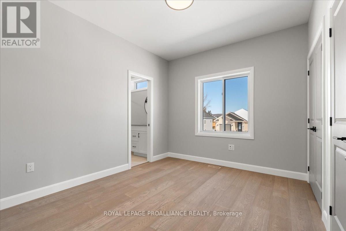 47 ROSEWOOD DRIVE Image 18
