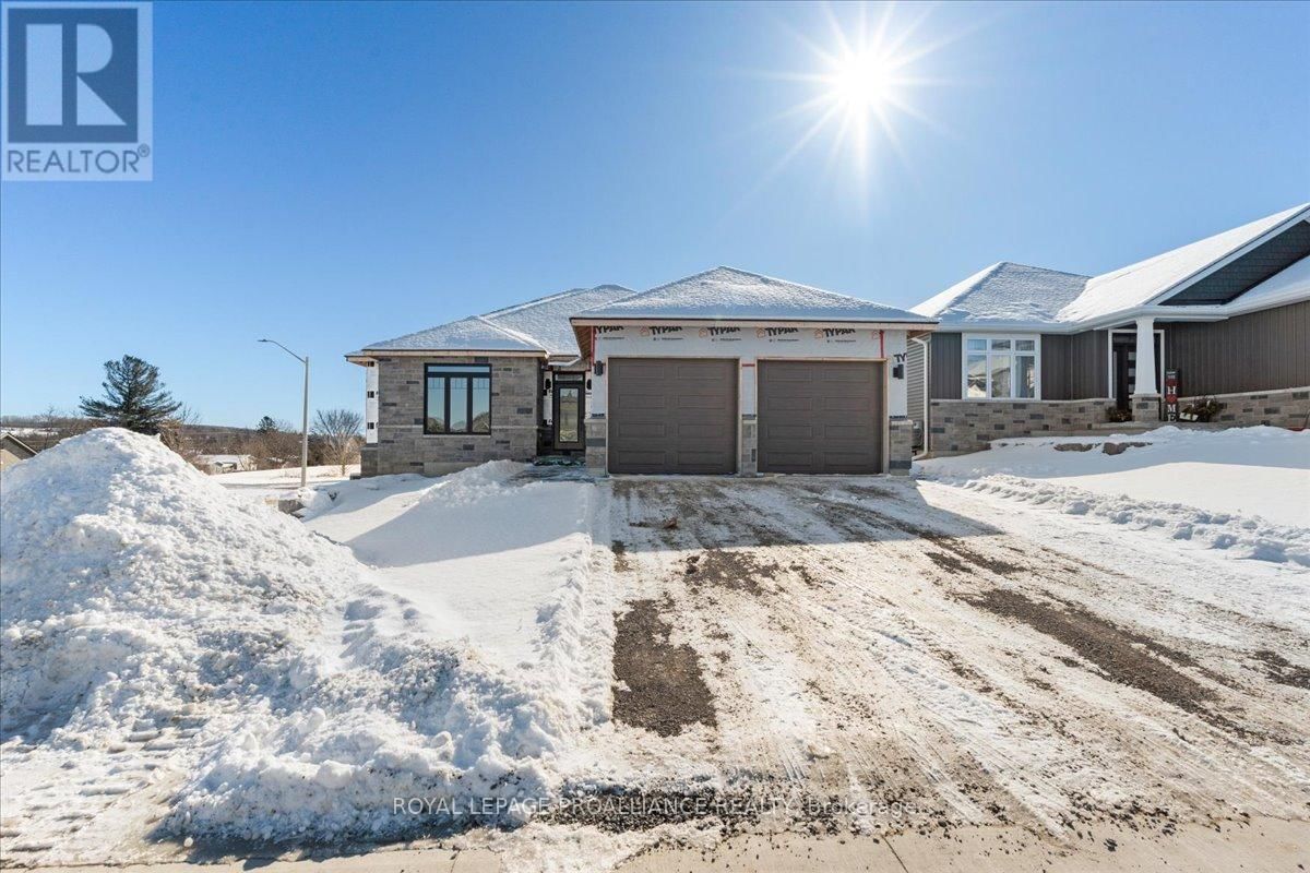 47 ROSEWOOD DRIVE Image 2