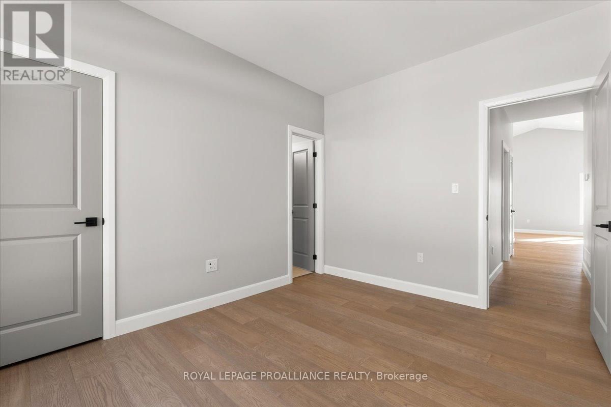47 ROSEWOOD DRIVE Image 23