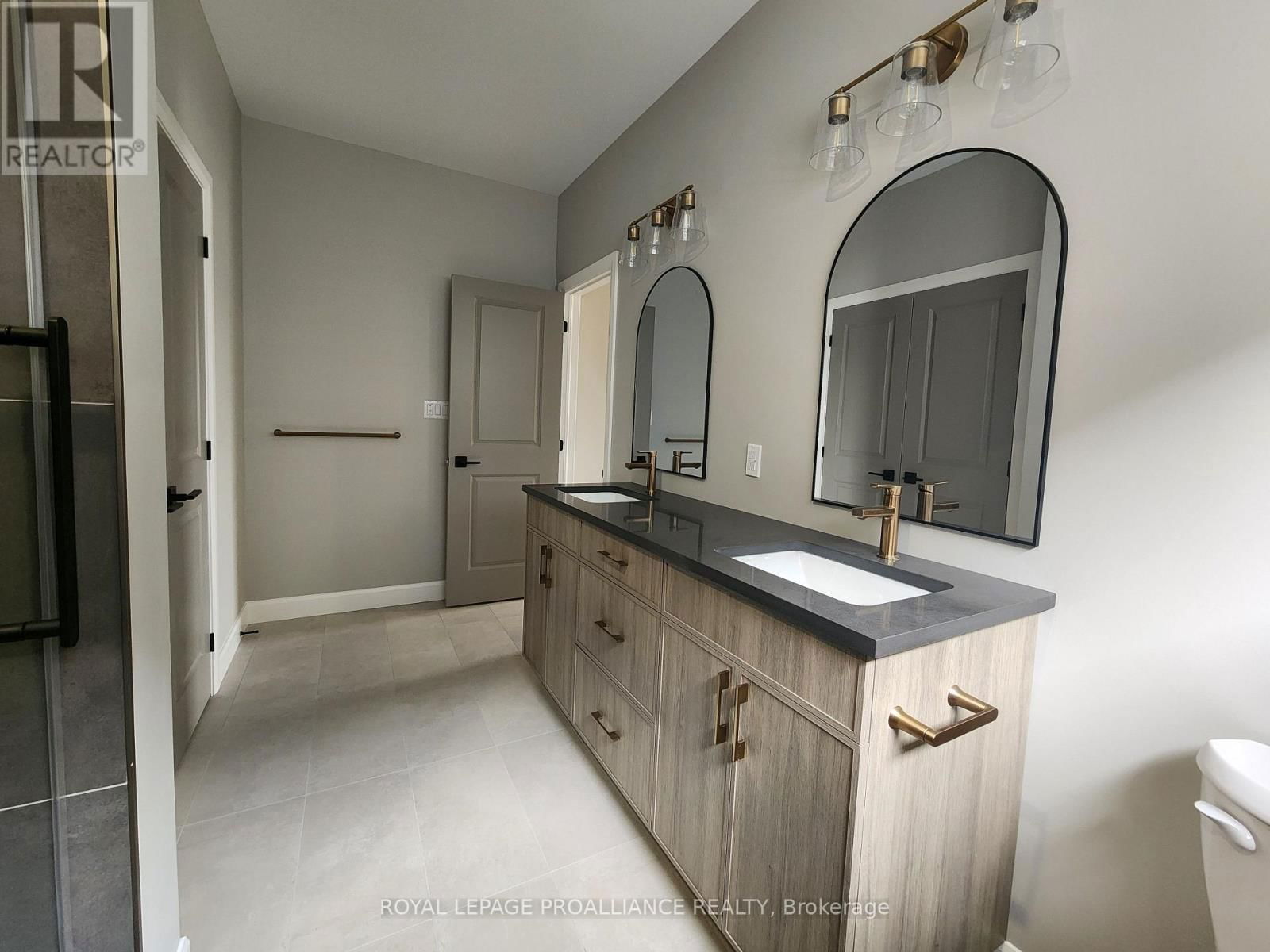 47 ROSEWOOD DRIVE Image 27