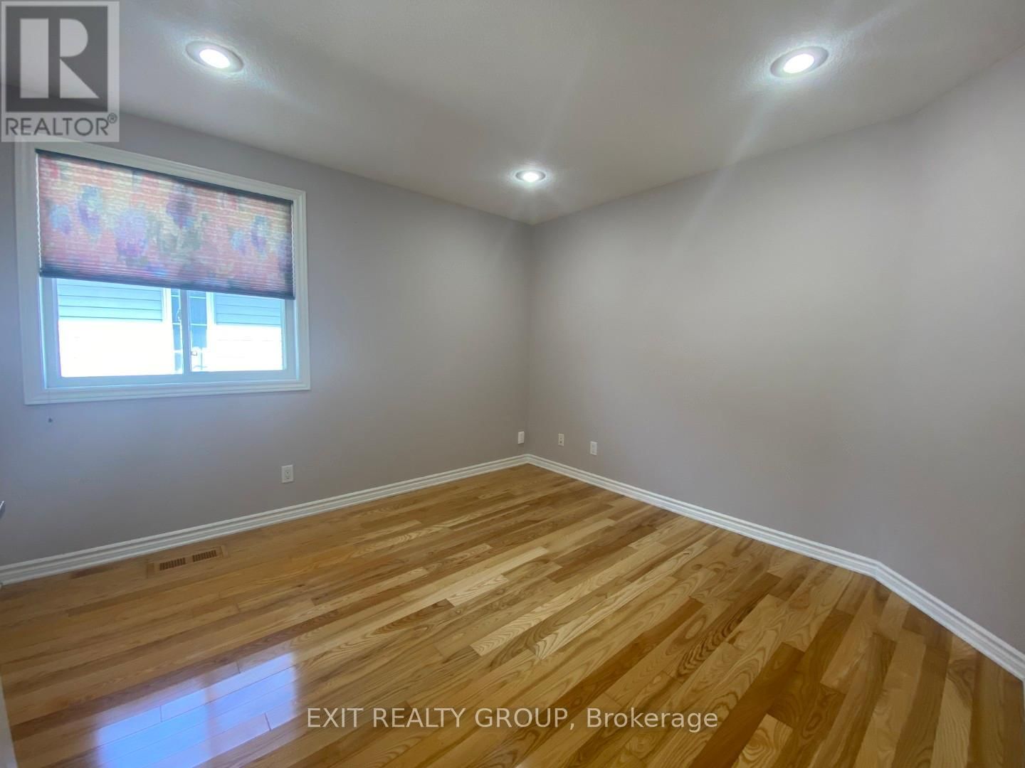 27 BELVEDERE ROAD Image 10