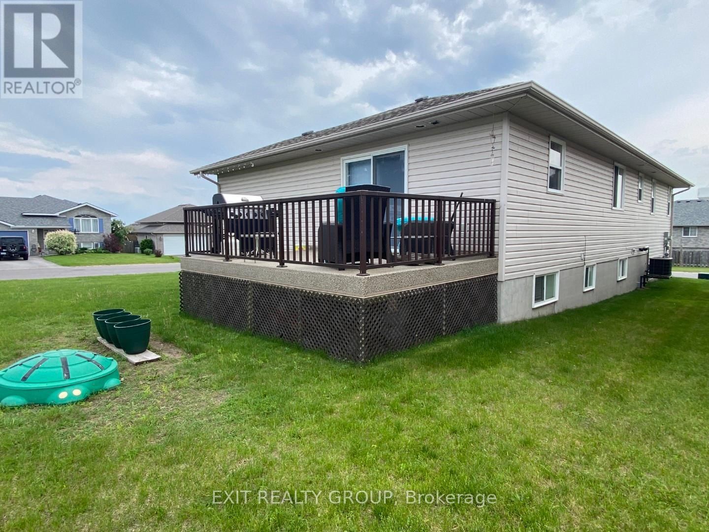 27 BELVEDERE ROAD Image 19