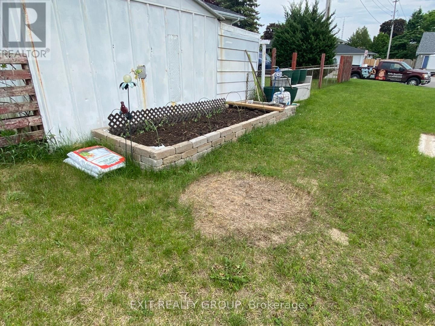 27 BELVEDERE ROAD Image 20