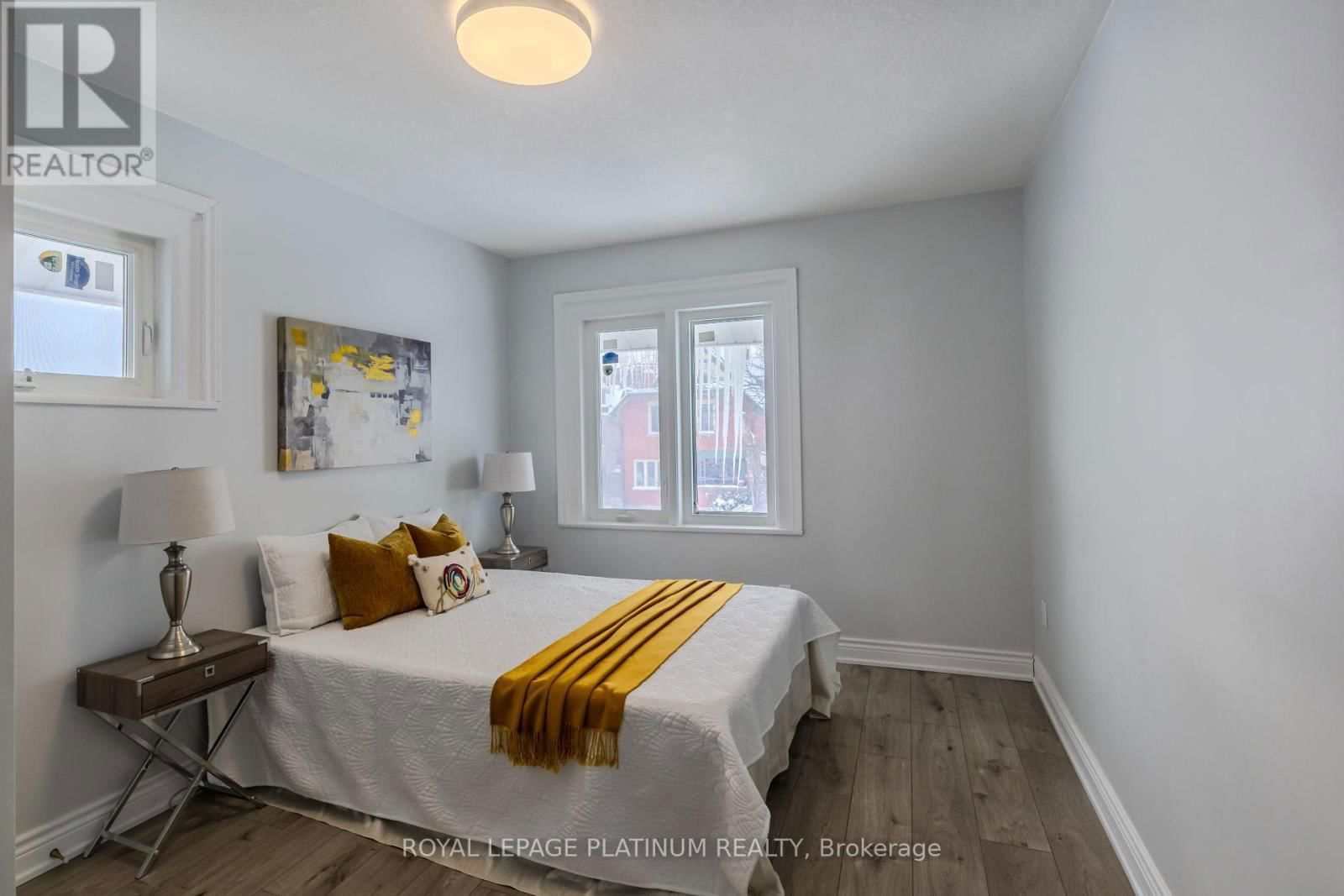 44 TROY STREET Image 11