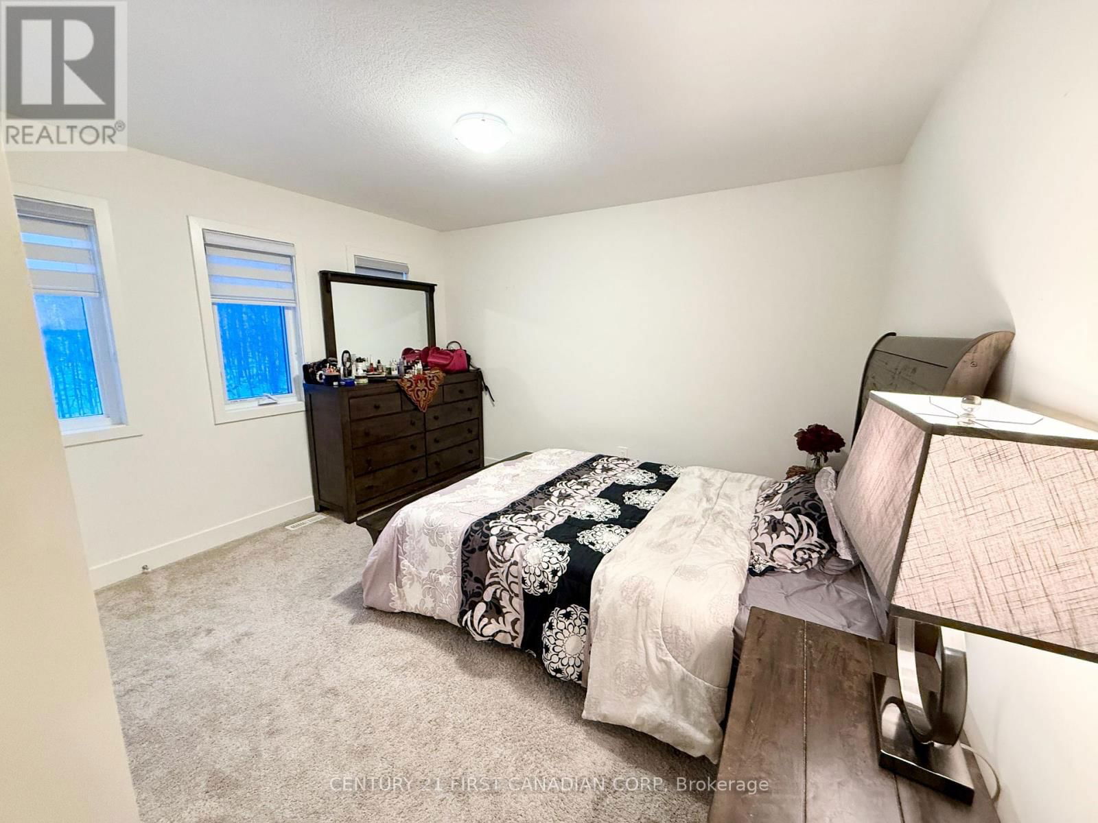 1504 TWILITE BOULEVARD Image 31