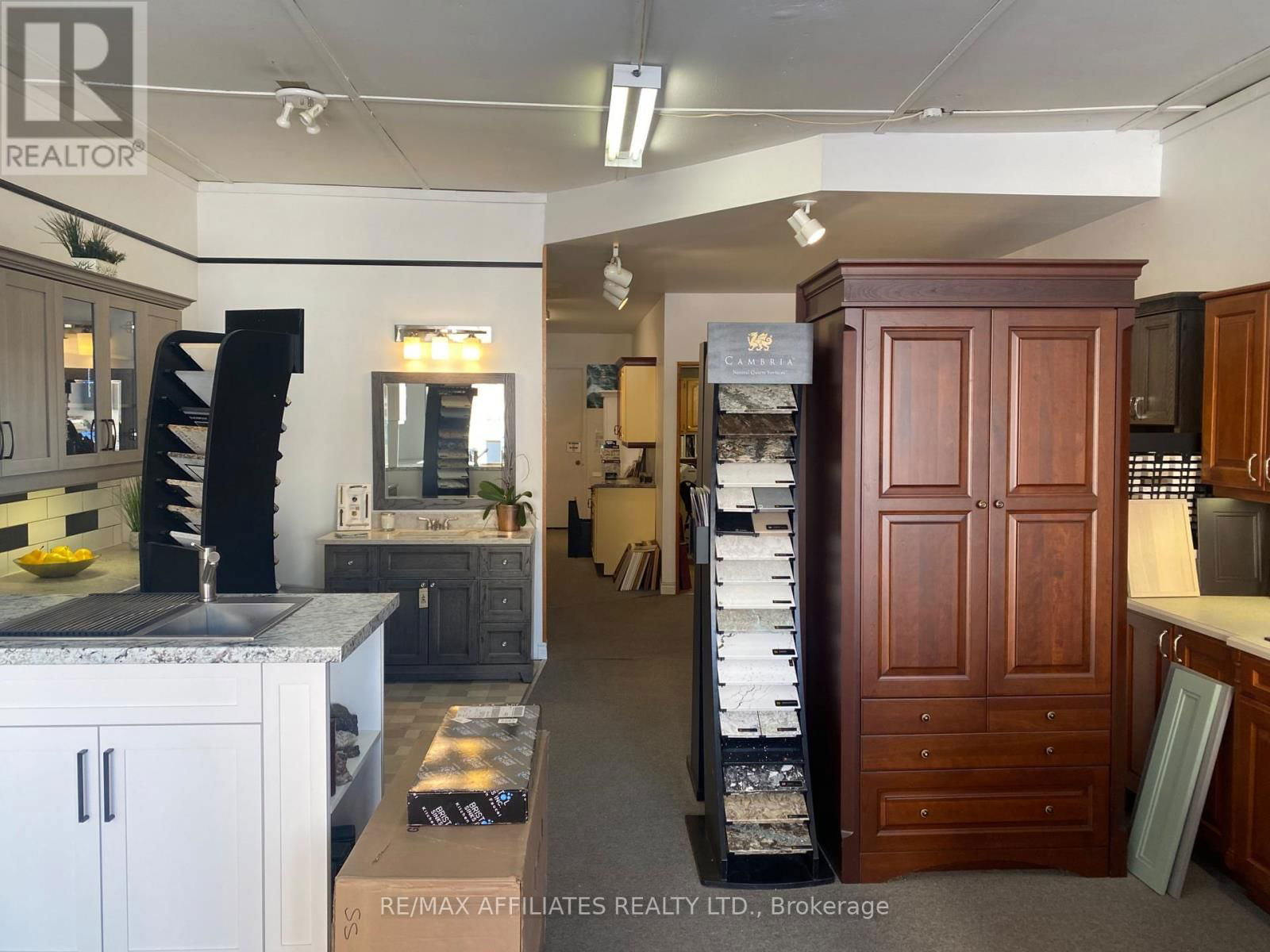 7 WILLIAM STREET WEST Image 5