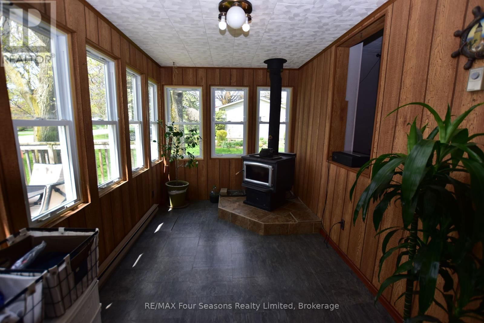 1592 BRUCE SAUGEEN TOWNLINE Image 10